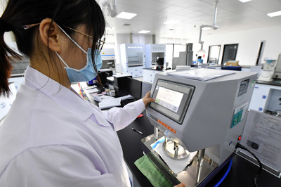 河南長垣 防疫物資出口生產(chǎn)與技術(shù)服務(wù)的雙重驅(qū)動(dòng)