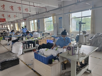 縫紉機(jī)“噠噠”奏響勞動(dòng)光榮主旋律——湖南拓福家紡以技術(shù)服務(wù)鍛造新時(shí)代產(chǎn)業(yè)工人